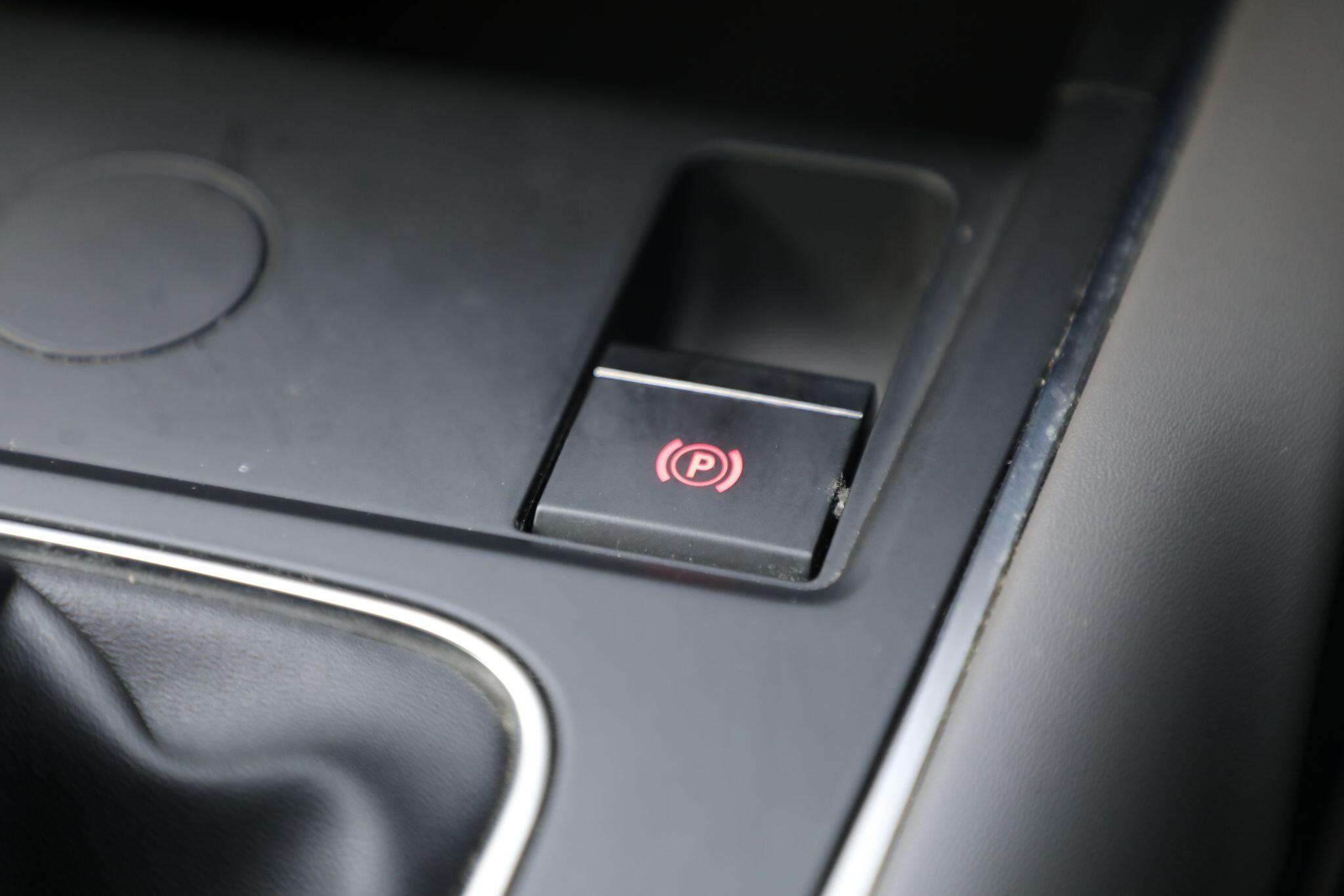 Large vehicle image